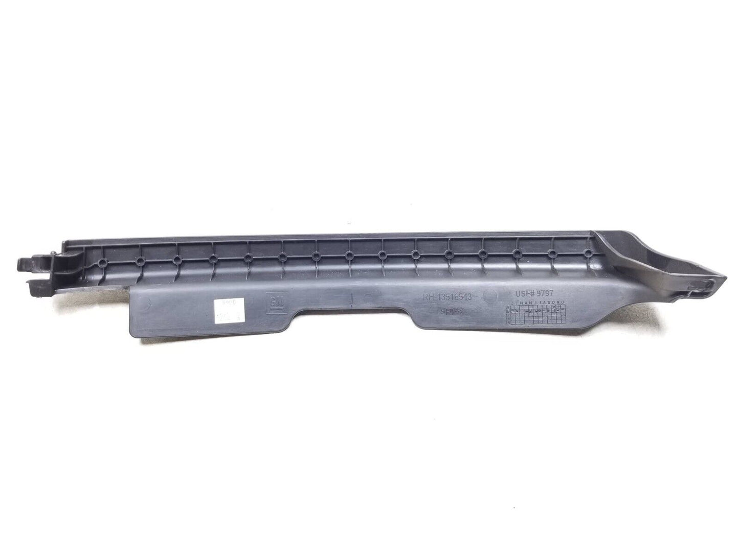 17 - 2019 Cadillac Xt5 Front Seat Side Trim Cover Front Passenger Side Right OEM