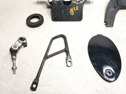 2006 Suzuki Katana Gsx600f Misc Bolt & Hardware Bracket OEM