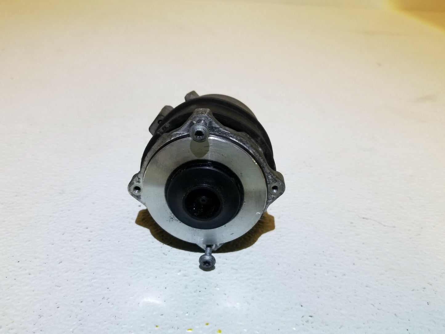 2015 Audi Q7 3.0l Engine Auxiliary Water Pump OEM