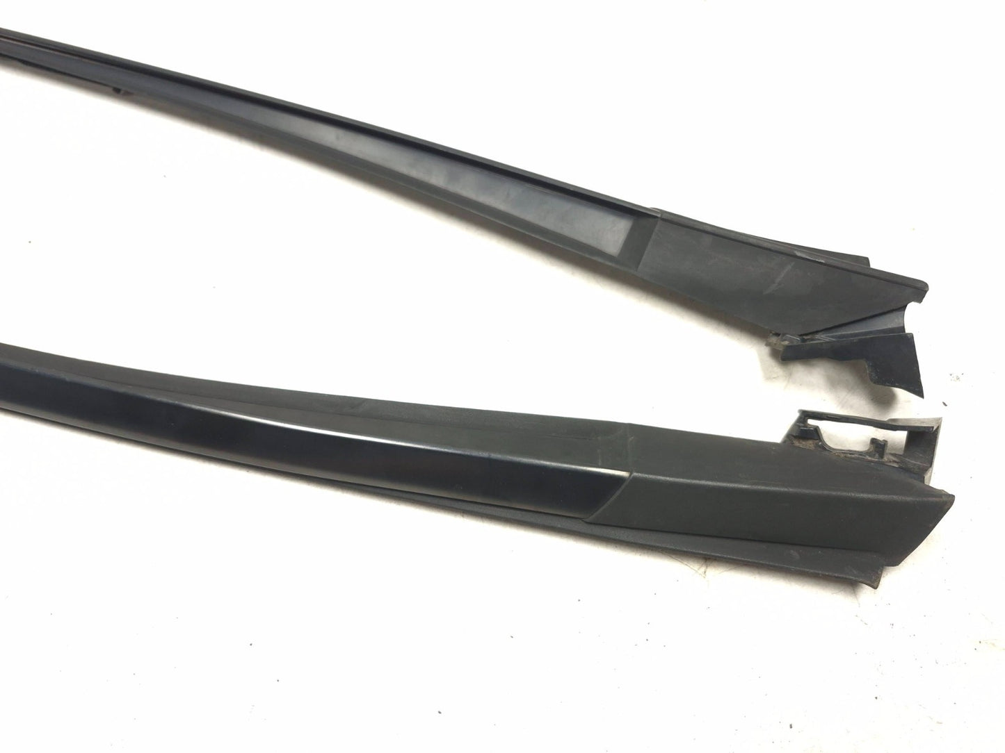 2010 Lexus Hs250h Front Windshield Molding Left & Right OEM