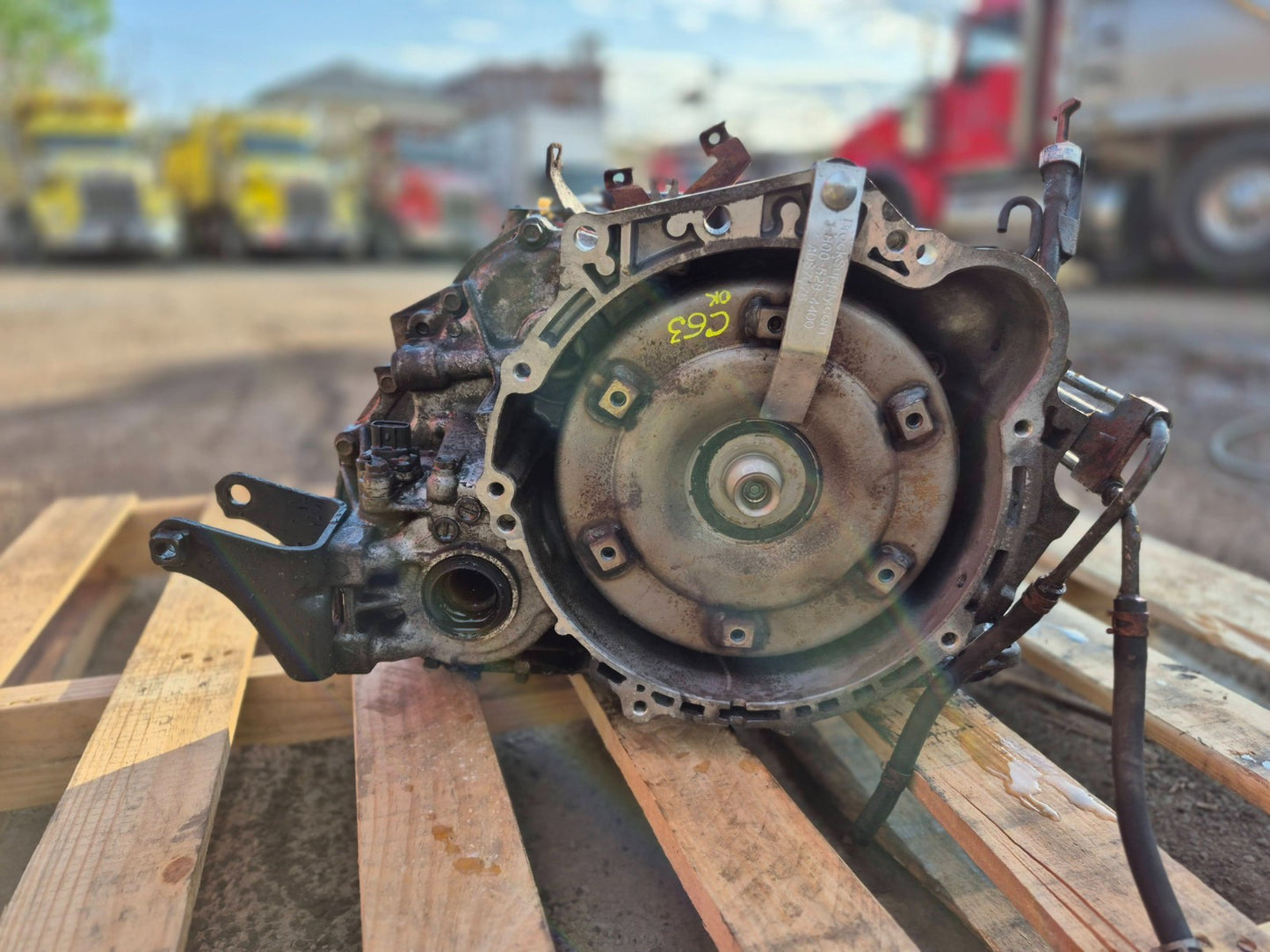 2004 Toyota Corolla Automatic Transmission  OEM