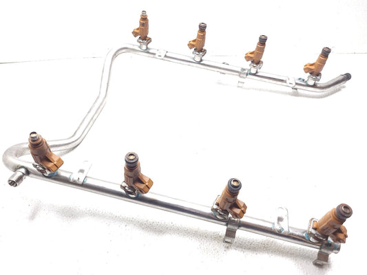 2007 Mercedes Ml500 Fuel Rail W/ Injectors OEM