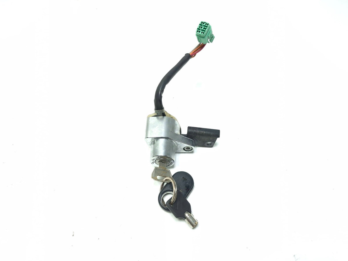 2009 Suzuki Boulevard M109r Vzr1800 Ignition Lock & Fuel Cap Lock Set OEM