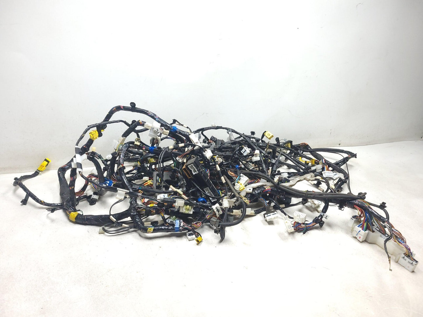 2009 Mitsubishi Outlander Interior Floor Wire Harness OEM