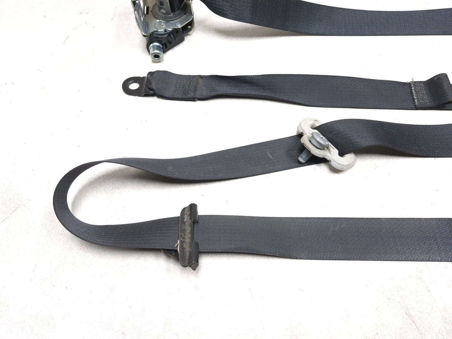 2013 Dodge Grand Caravan Front Driver Seat Belt Retractor Oem✅