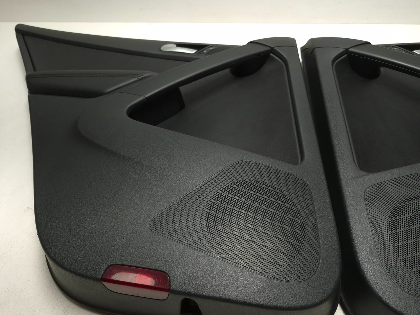 2011 Volkswagen Tiguan Rear Interior Door Trim Panel Left & Right Pair OEM