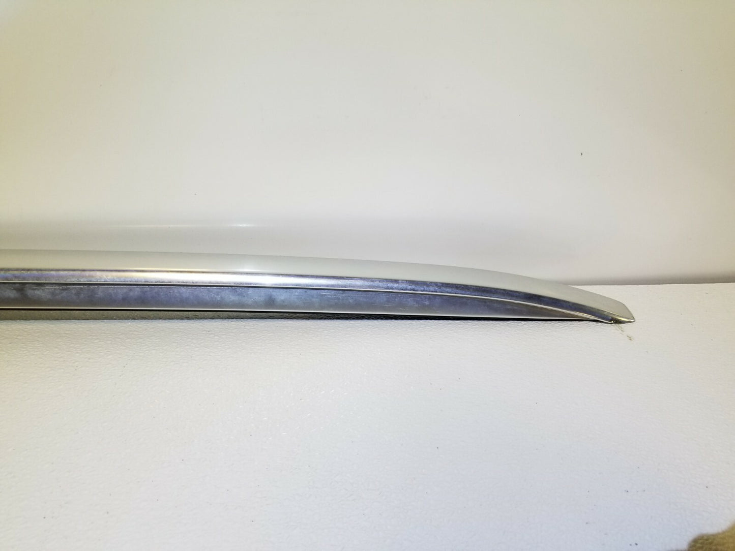 2015 Audi Q7 Roof Luggage Rack Rail Molding Driver Side Left OEM