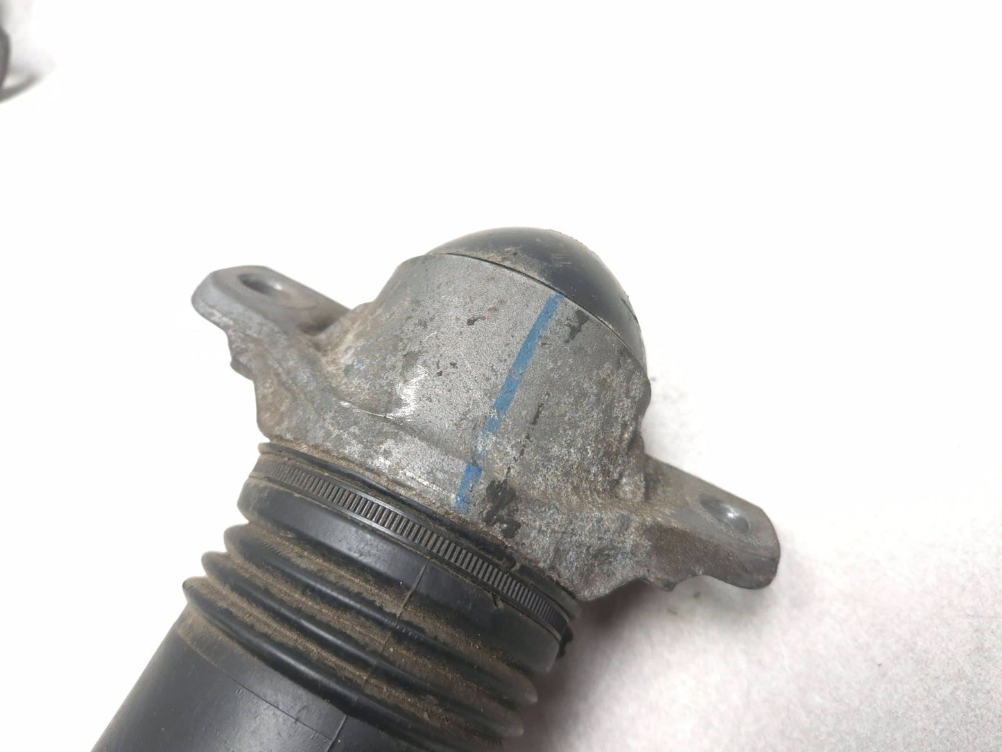 2019 Volkswagen Jetta Rear Shock Strut Absorber 2pcs OEM