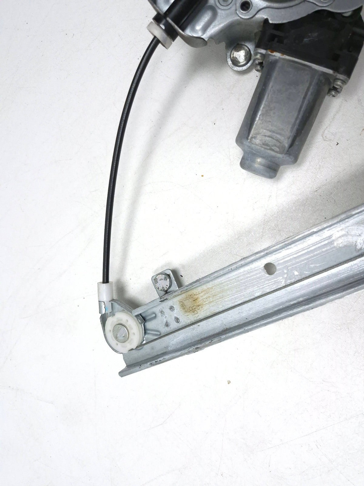 2014 Hyundai Accent Rear Right Window Regulator & Motor OEM