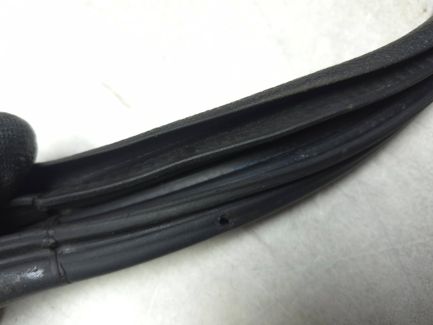 2008 Acura Tl Type-s Front Door Weatherstrip Seal Right Passenger Side OEM
