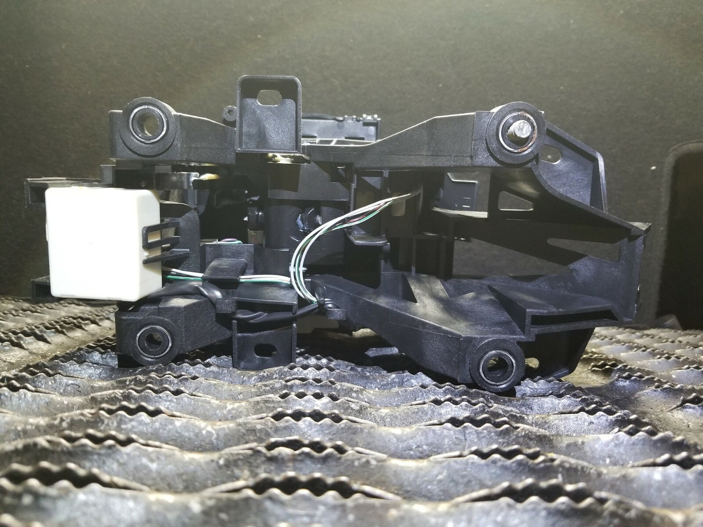 2012 Scion Tc Automatic Gear Shifter Selector Lever W/ Knob OEM