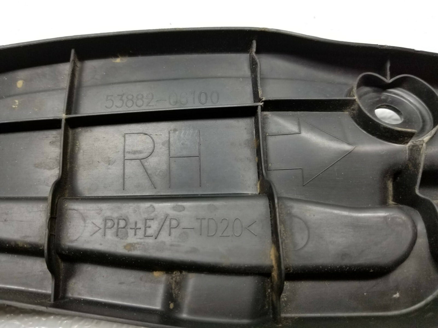 12 13 14 Toyota Camry Fender Seal Shield Pair OEM 94k Miles