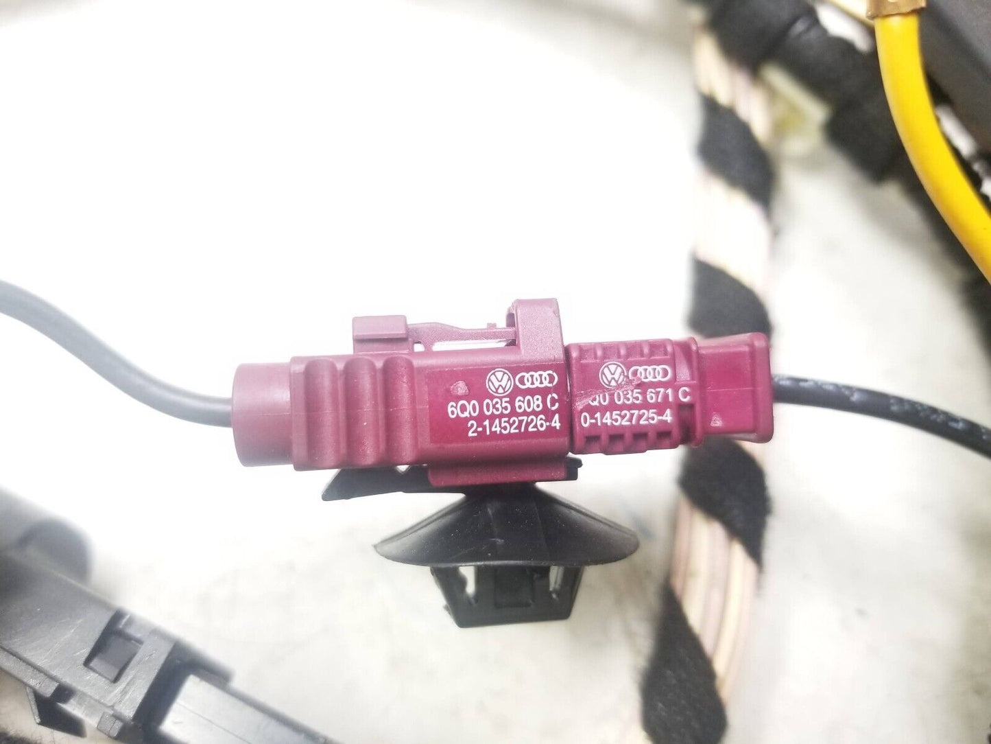 09 - 11 Volkswagen Tiguan Tailgate Liftgate Wire Harness OEM