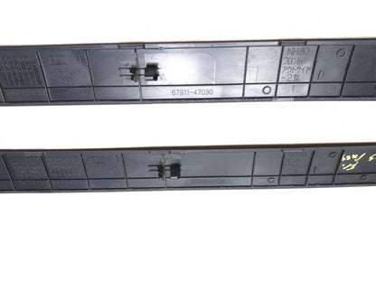 2011 Toyota Prius Front Door Sill Scuff Step Plate Left & Right  OEM