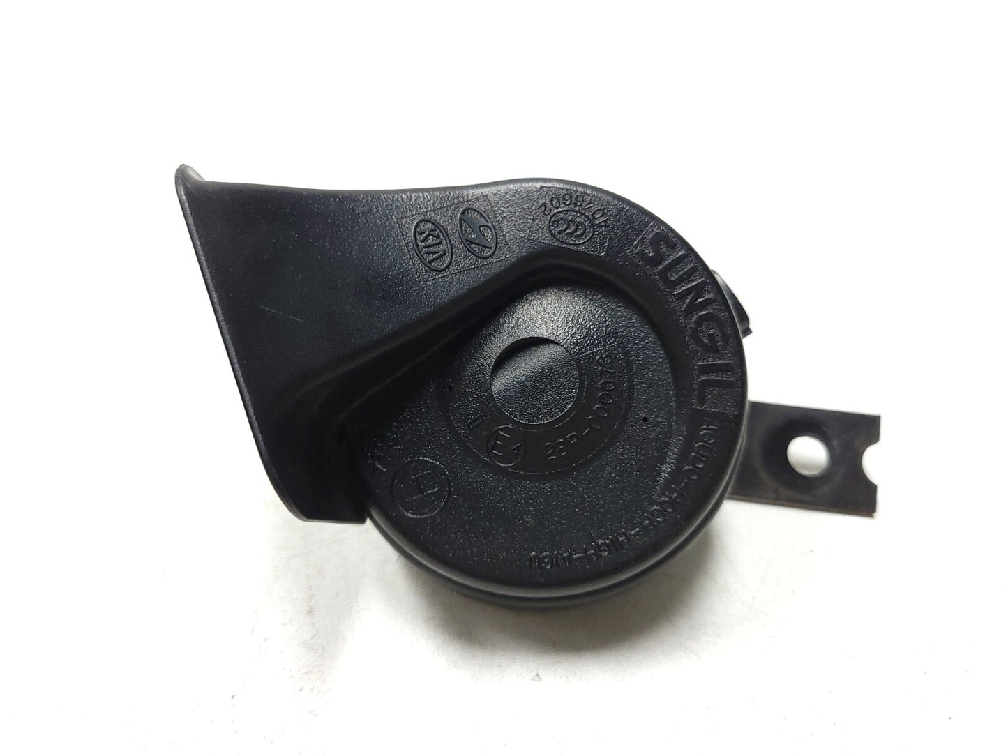 09-14 Hyundai Genesis Horn Signal Pair OEM Sedan