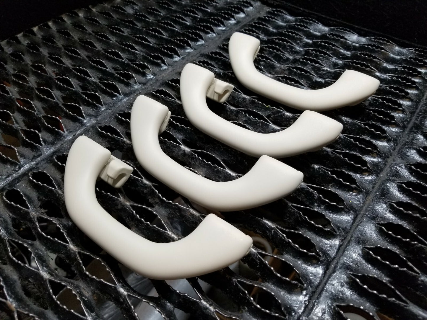 2014 Volkswagen Passat Overhead Roof Grab Handle 4pcs OEM 41k
