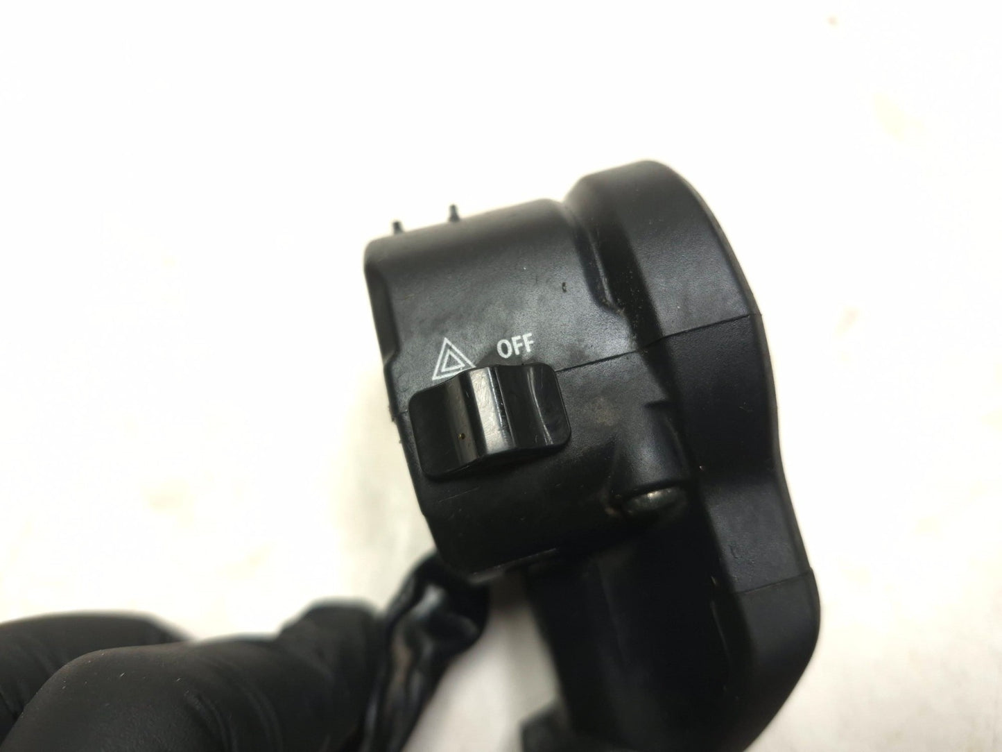 2024 Yamaha R3 Yzfr3 Right Handlebar Switch OEM