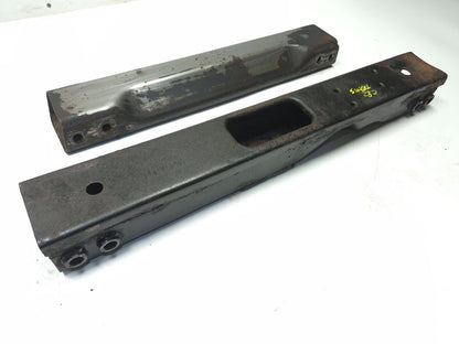 2013 Cadillac Escalade Esv Auto Transmission & Frame Crossmember Mount Pair OEM