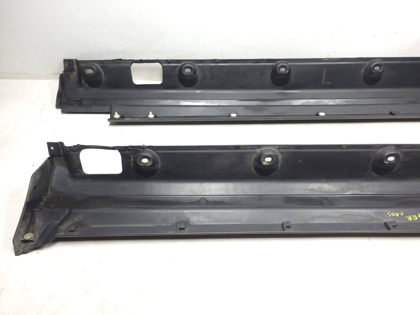 2007 Range Rover Skirt Rocker Panel Molding Left & Right Pair OEM