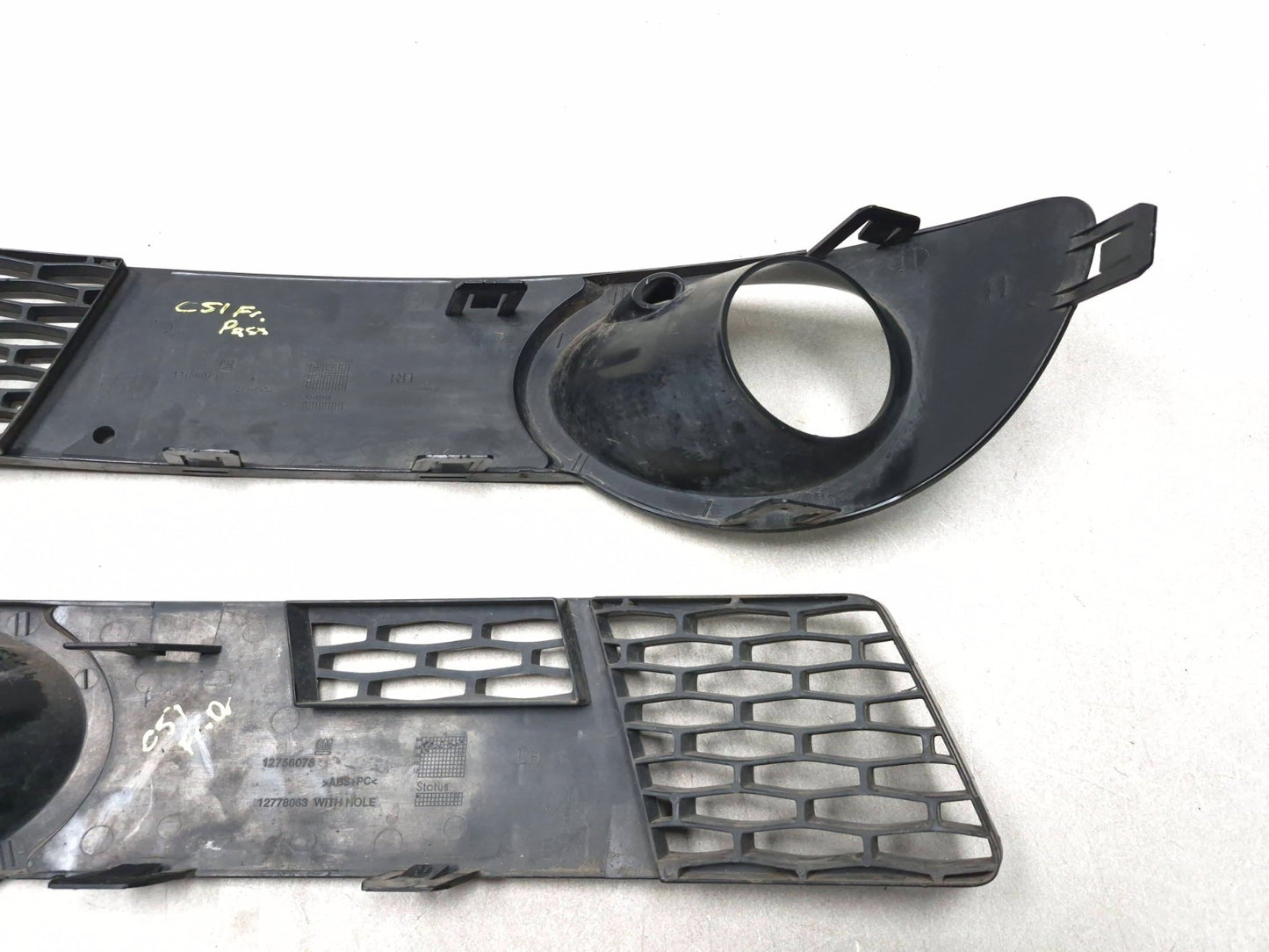 2007 Saab 9-5 Front Bumper Fog Lamp Grille Insert 2pcs OEM