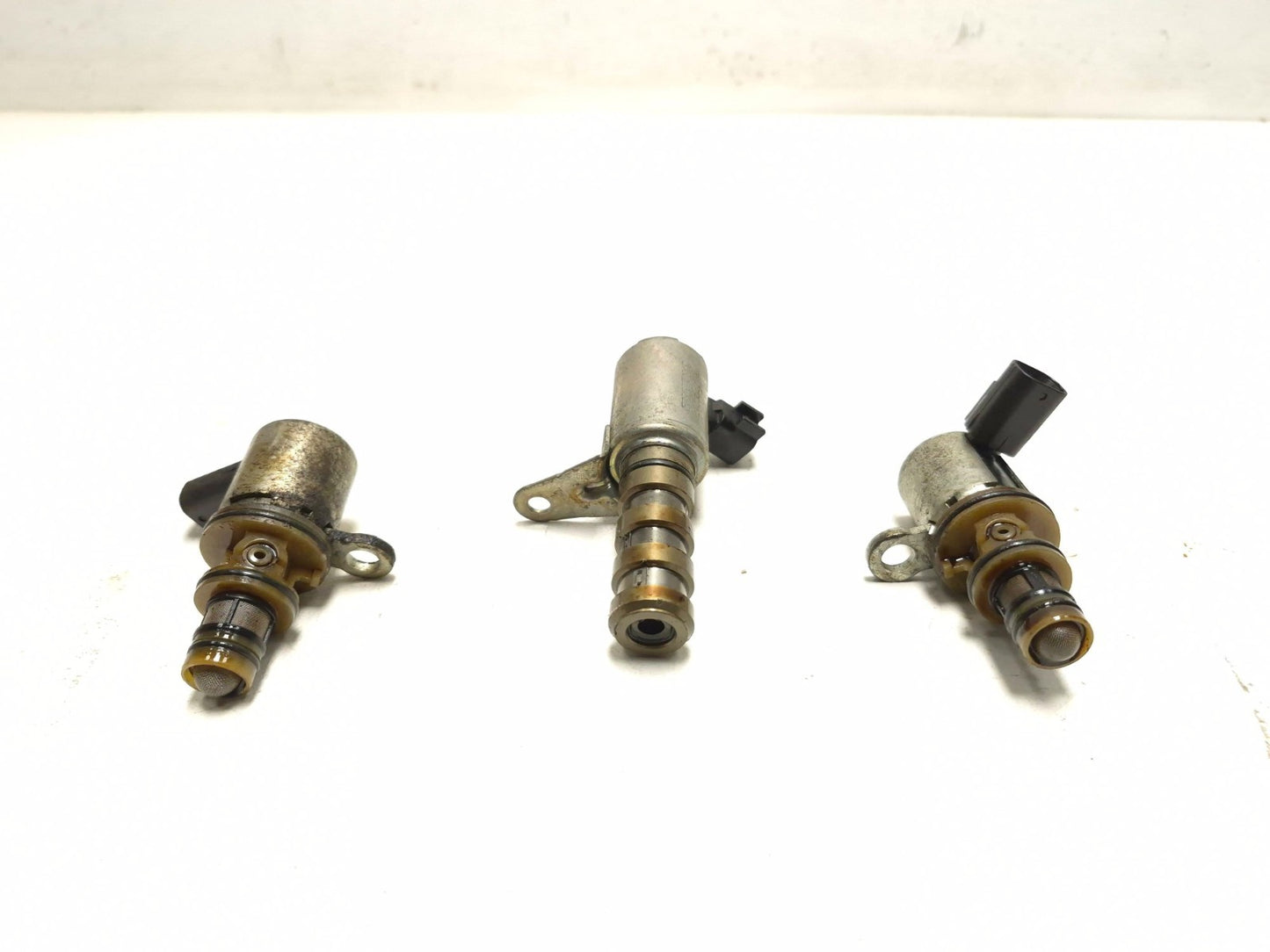 2020 Dodge Challenger 5.7l Engine Variable Valve Timing Solenoid 3 Pcs OEM