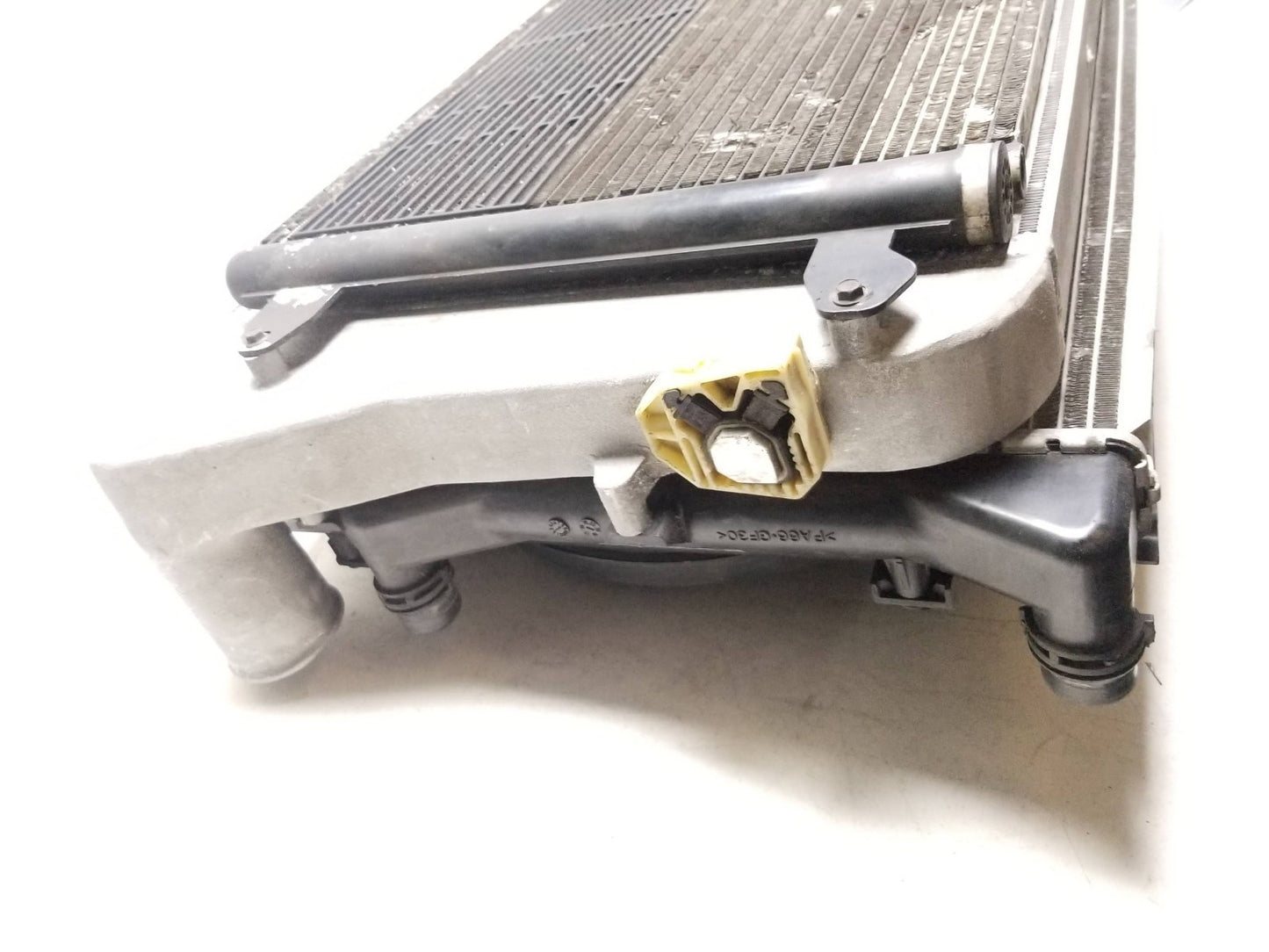 2010 - 2014 VW Golf GTI Front Radiator Dual Fan Motor Assembly OEM