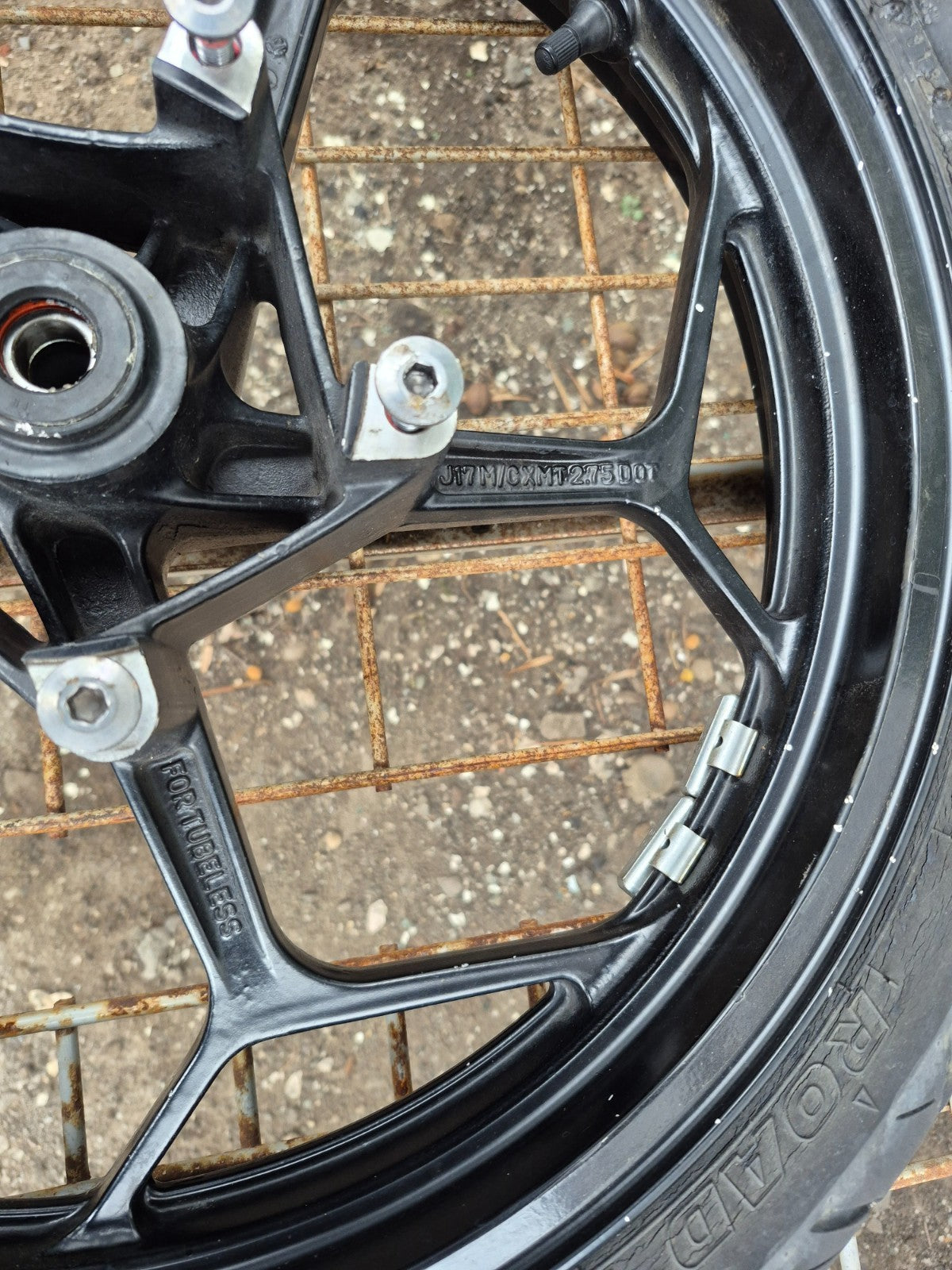 2014 Kawasaki Ninja 300 Ex300a Rear & Front Wheel W/ Tire R 17 OEM