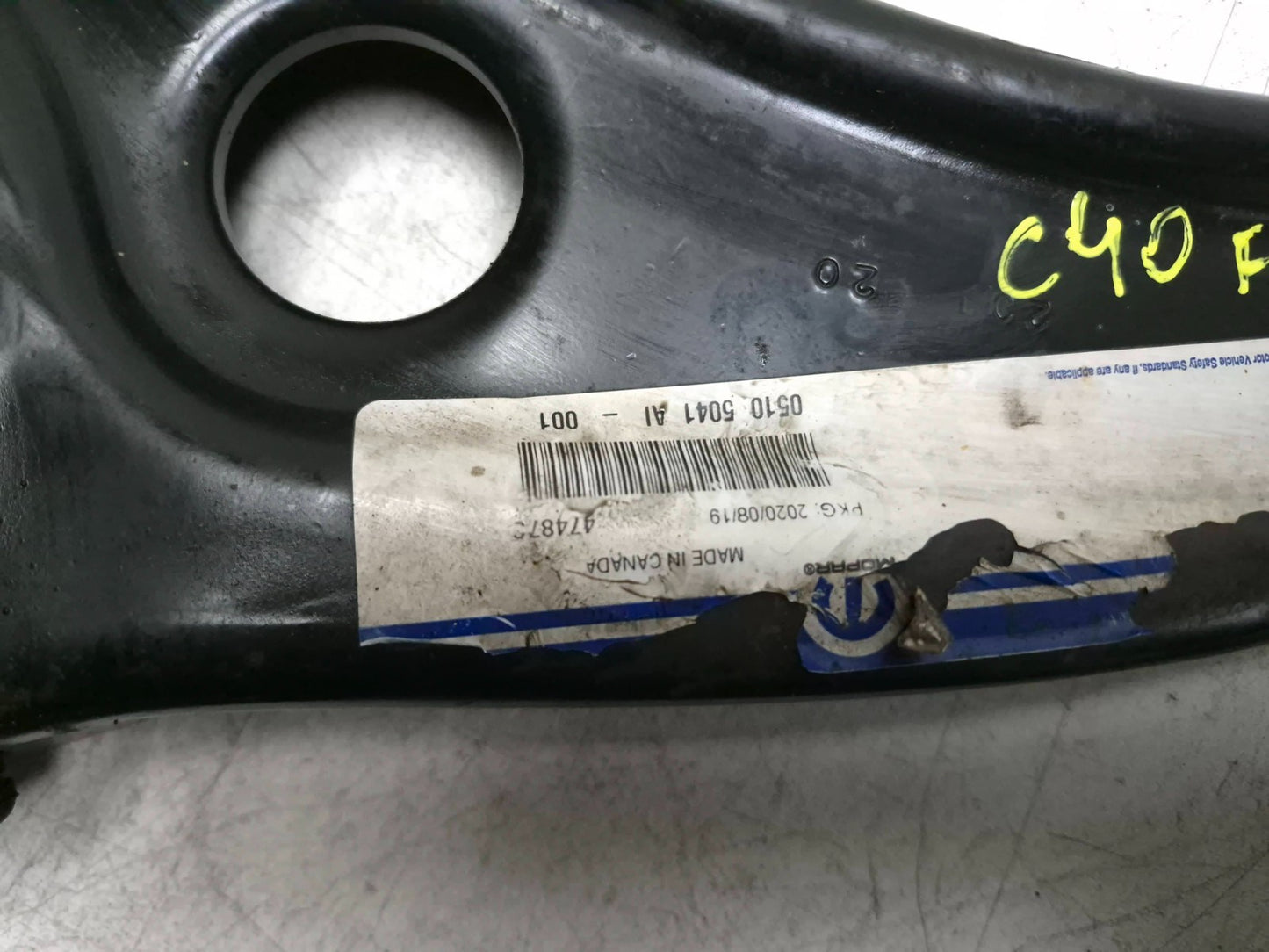 2010 Dodge Caliber Sxt Front Lower Control Arm Left & Right Pair OEM