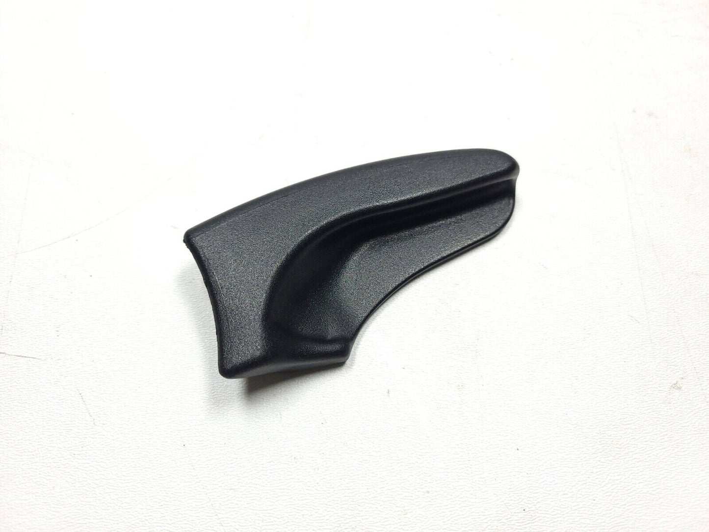 03-09 Mercedes W203 C230 Front Passenger Seat Headrest Folding Lock Knob OEM