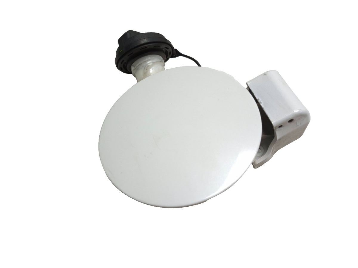 2015 Kia Optima Fuel Filler Door W/ Cap 695104c000 OEM