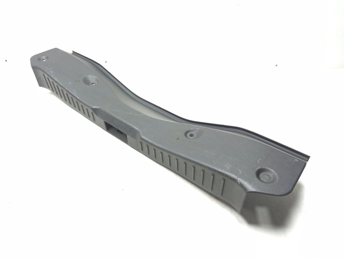 2013 Ford Focus St Hatchback Trunk Trim Scuff Plate Cv6z-5840374-aa OEM