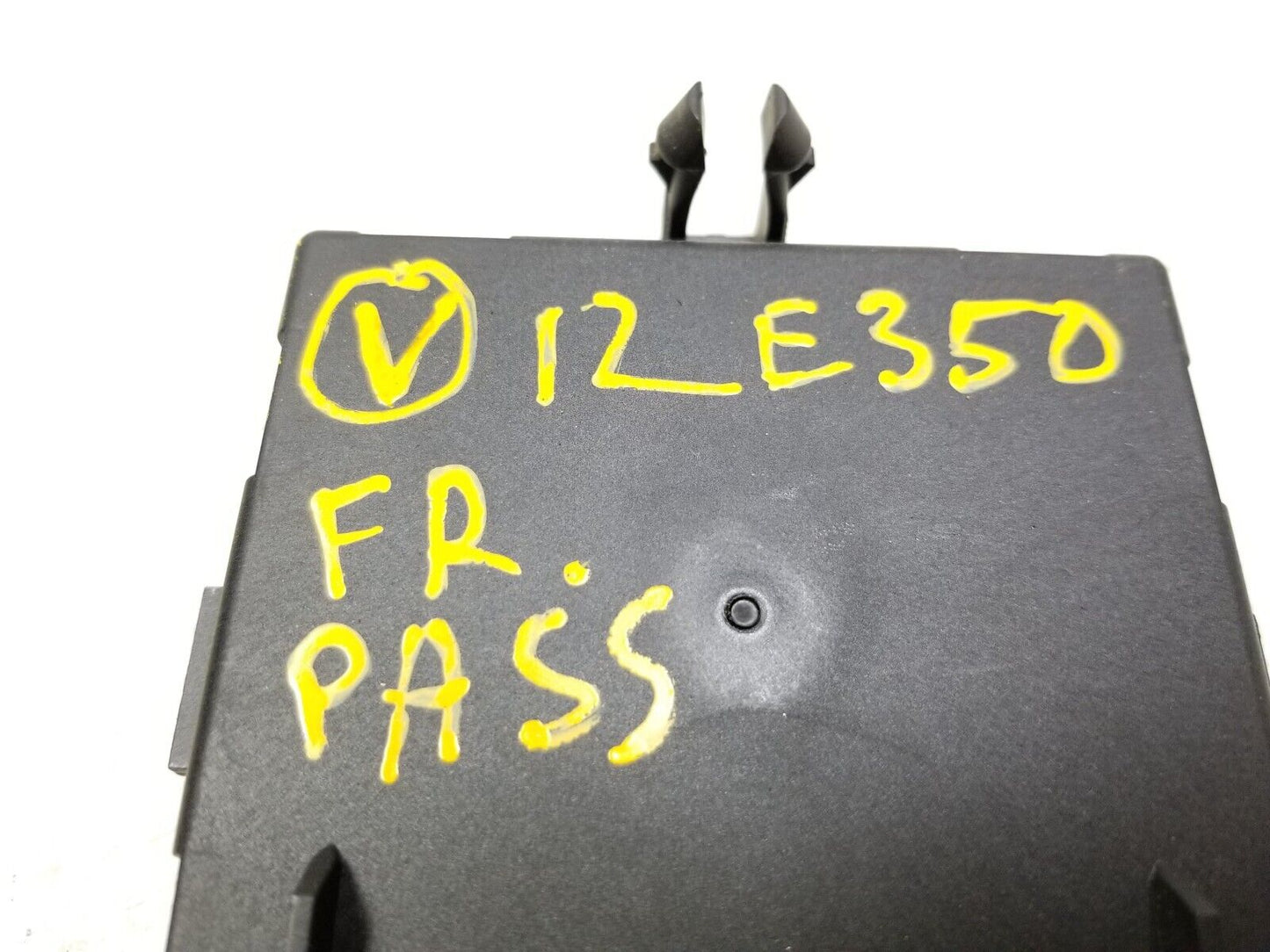 10-16 Mercedes W212 E350 E500 Door Control Module Front Passenger Side Right OEM