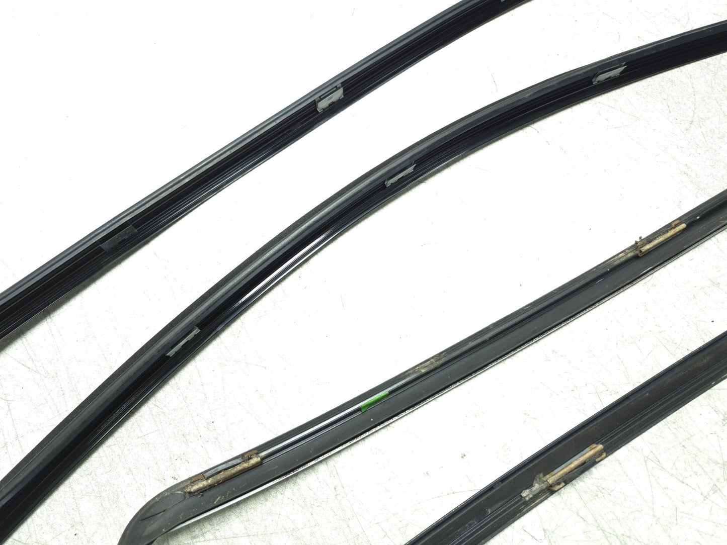 2008 BMW X6 E71 Front Windshield Drip Trim Molding Left & Right 4pcs OEM