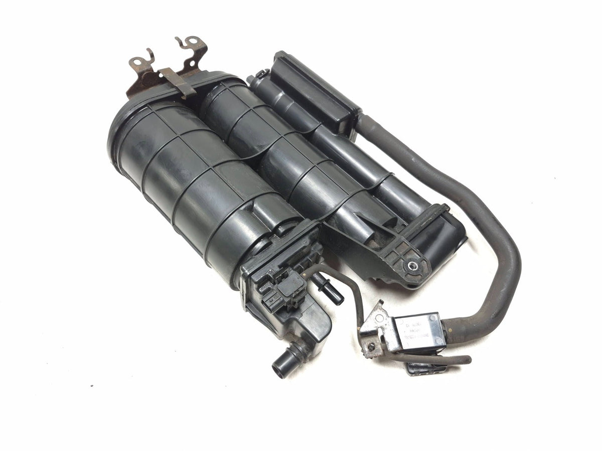 2017 Honda Accord Evaporator Canister 17011-t2a-a01 OEM