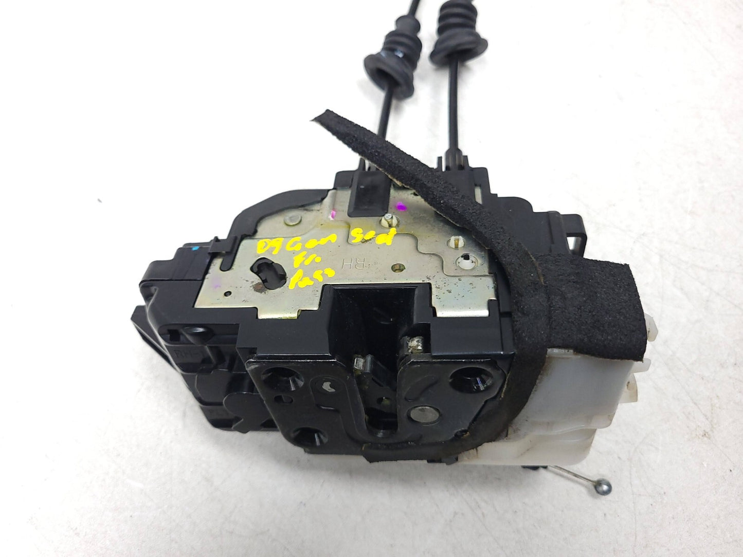 09-14 Hyundai Genesis Door Lock Latch Actuator Front Passenger Side OEM Sedan