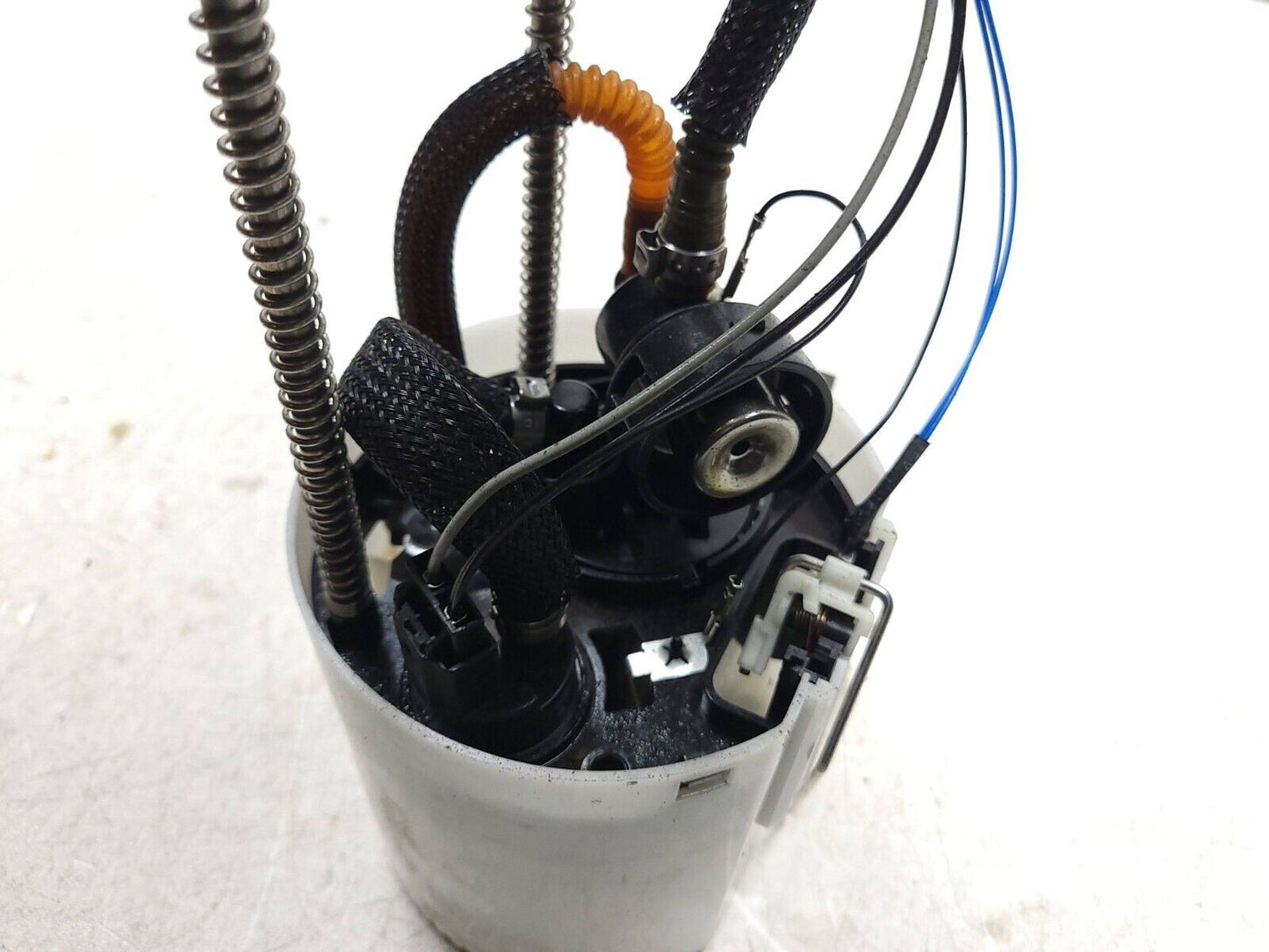 17-19 Chevrolet Silverado 1500 Fuel Pump 4.3l OEM