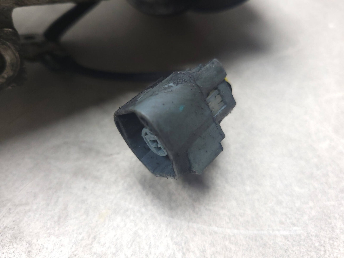 2007 - 2012 Mazda Cx-7 AC Compressor 2.3l *uac Brand*