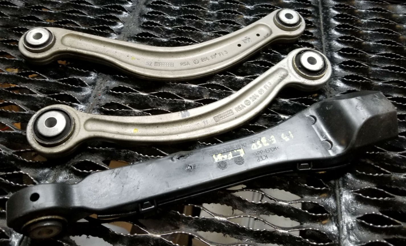 2013 Mercedes E350 Rear Passenger Control Arm 3pcs OEM