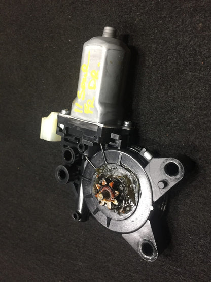2010 2011 Kia Soul 2.0l Front Left Power Window Motor OEM A1 57k