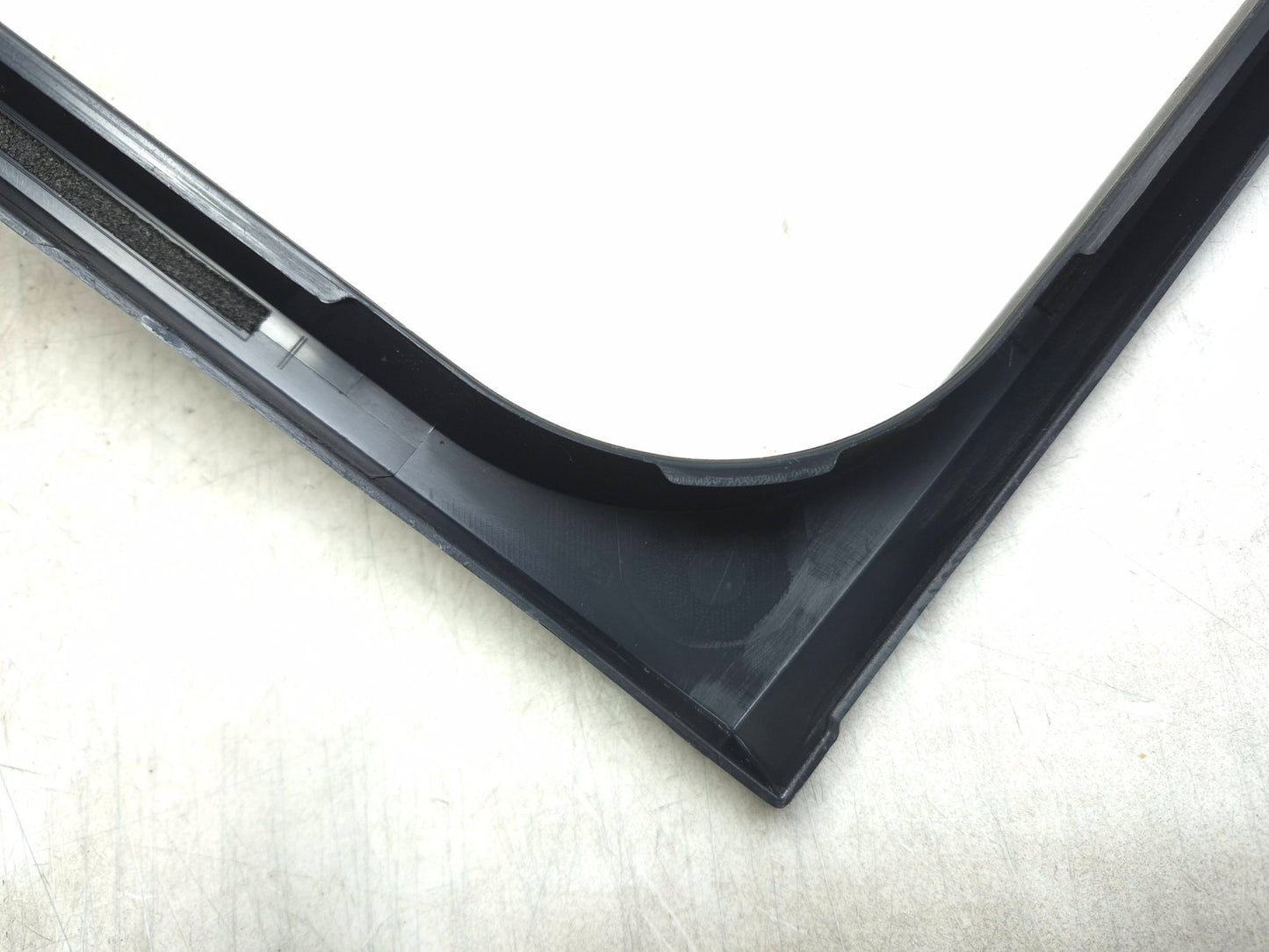 2012 Nissan Leaf Door Frame Glass Trim Front & Rear 4pcs OEM