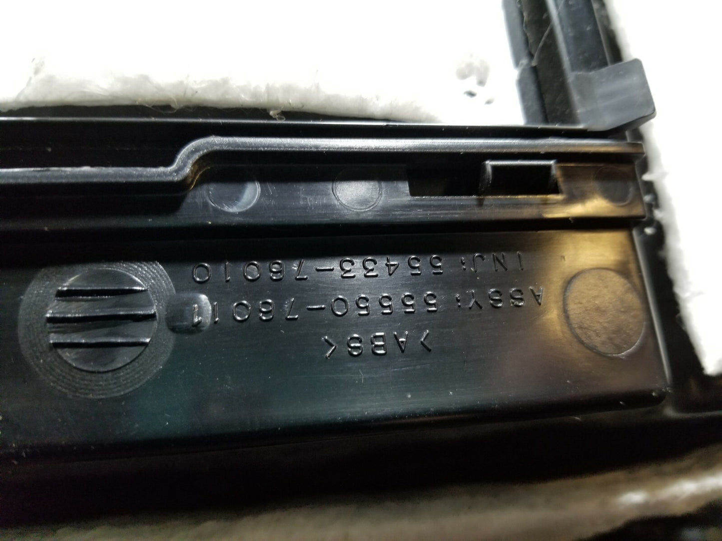 11 12 13 14 15 Lexus CT200h Glove Box 55550-76011 OEM