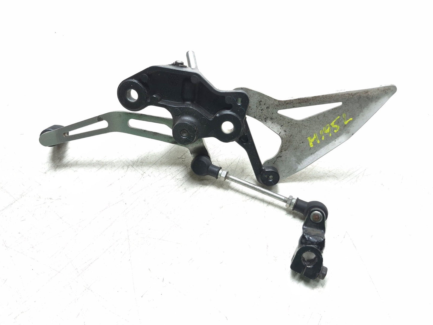 2019 Kawasaki Z400 Er400d Front Left Footrest W/ Gear Shift Lever Assy OEM