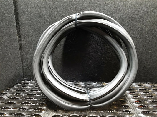 14 15 16 17 Jeep Cherokee Trunk Lid Weatherstrip Seal OEM