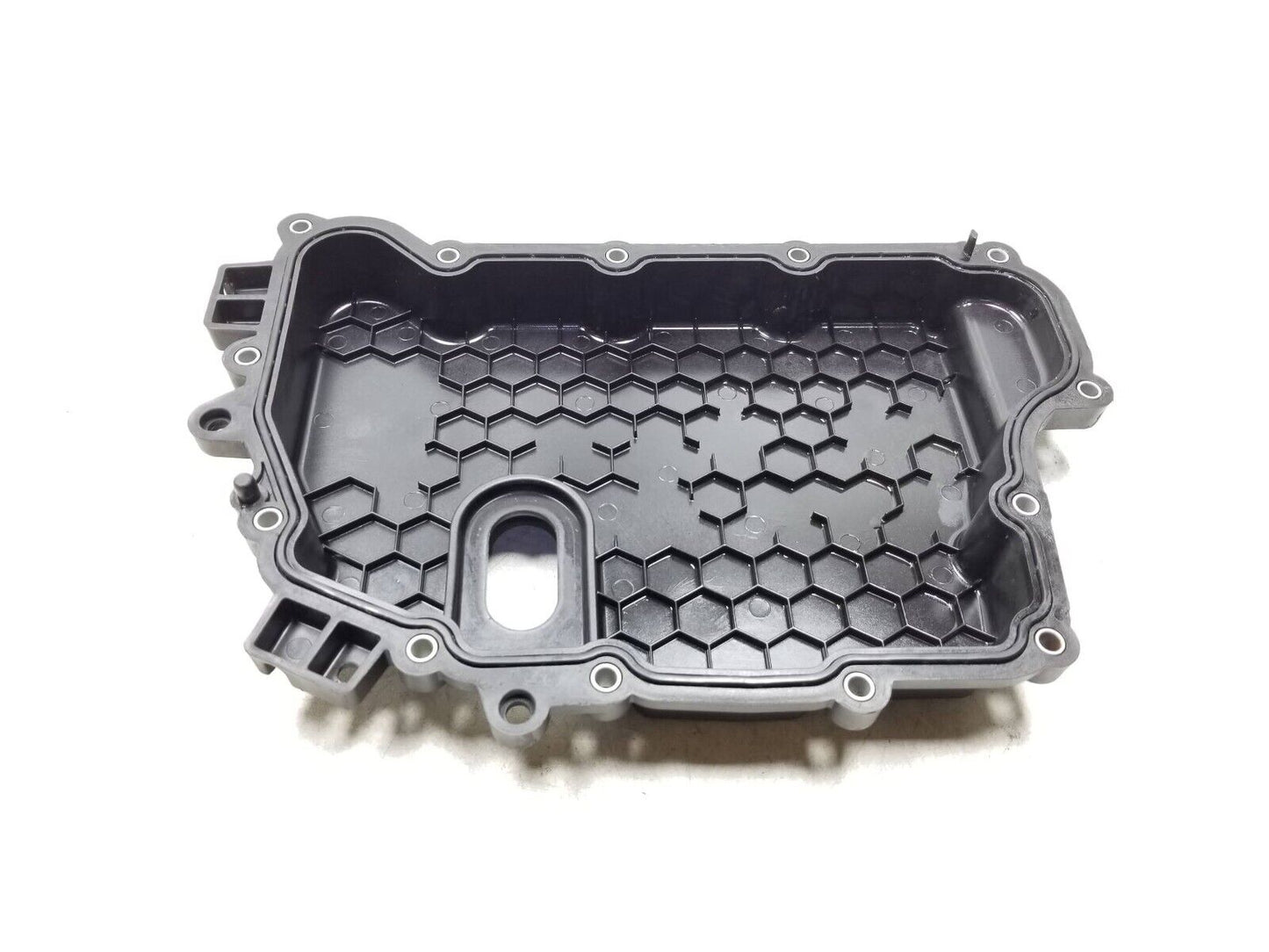 10-15 Chevrolet Equinox Automatic Transmission Valve Body Cover 2.4l OEM