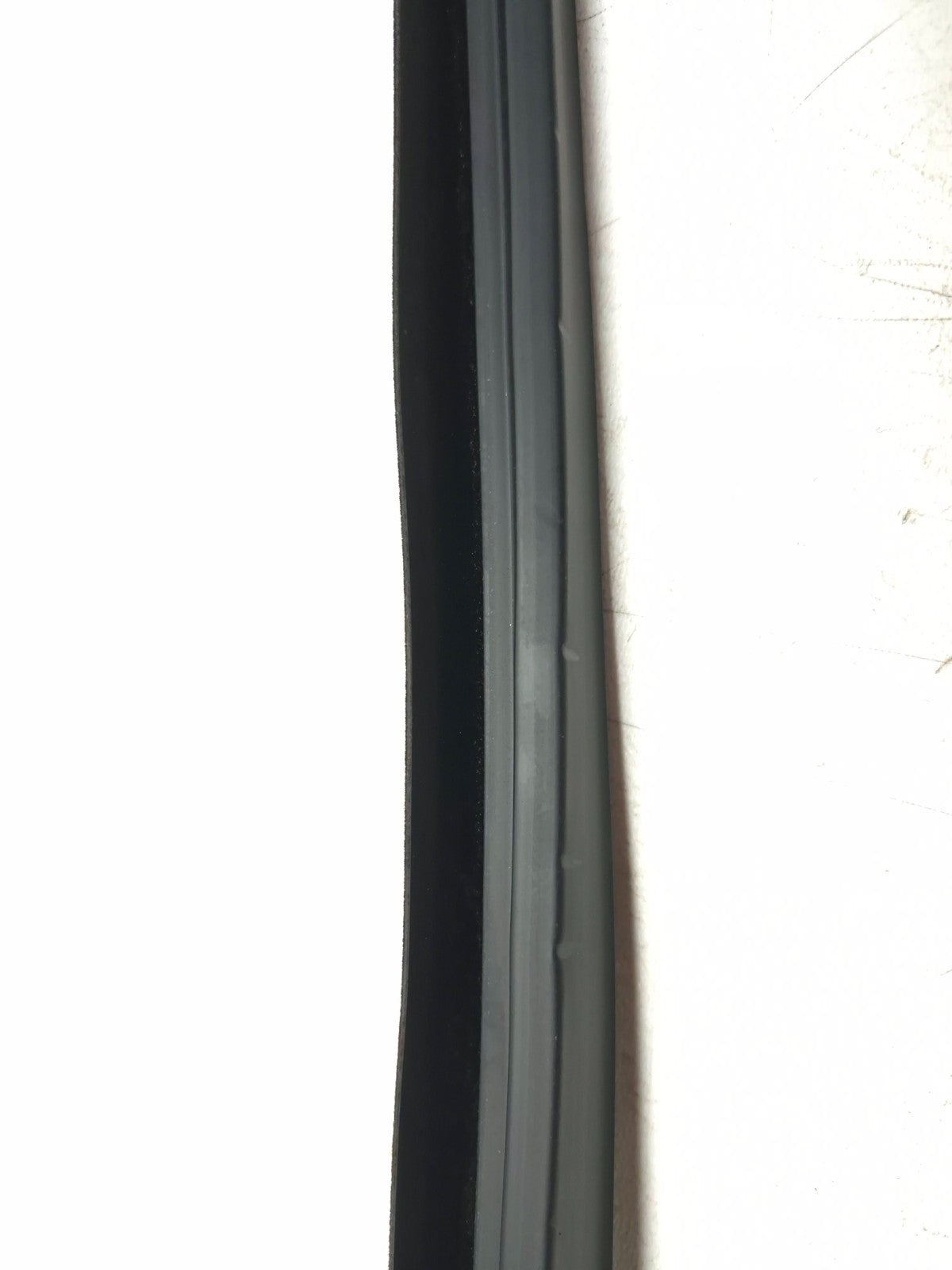 2014 Hyundai Accent Door Weatherstrip Seal Front Passenger OEM