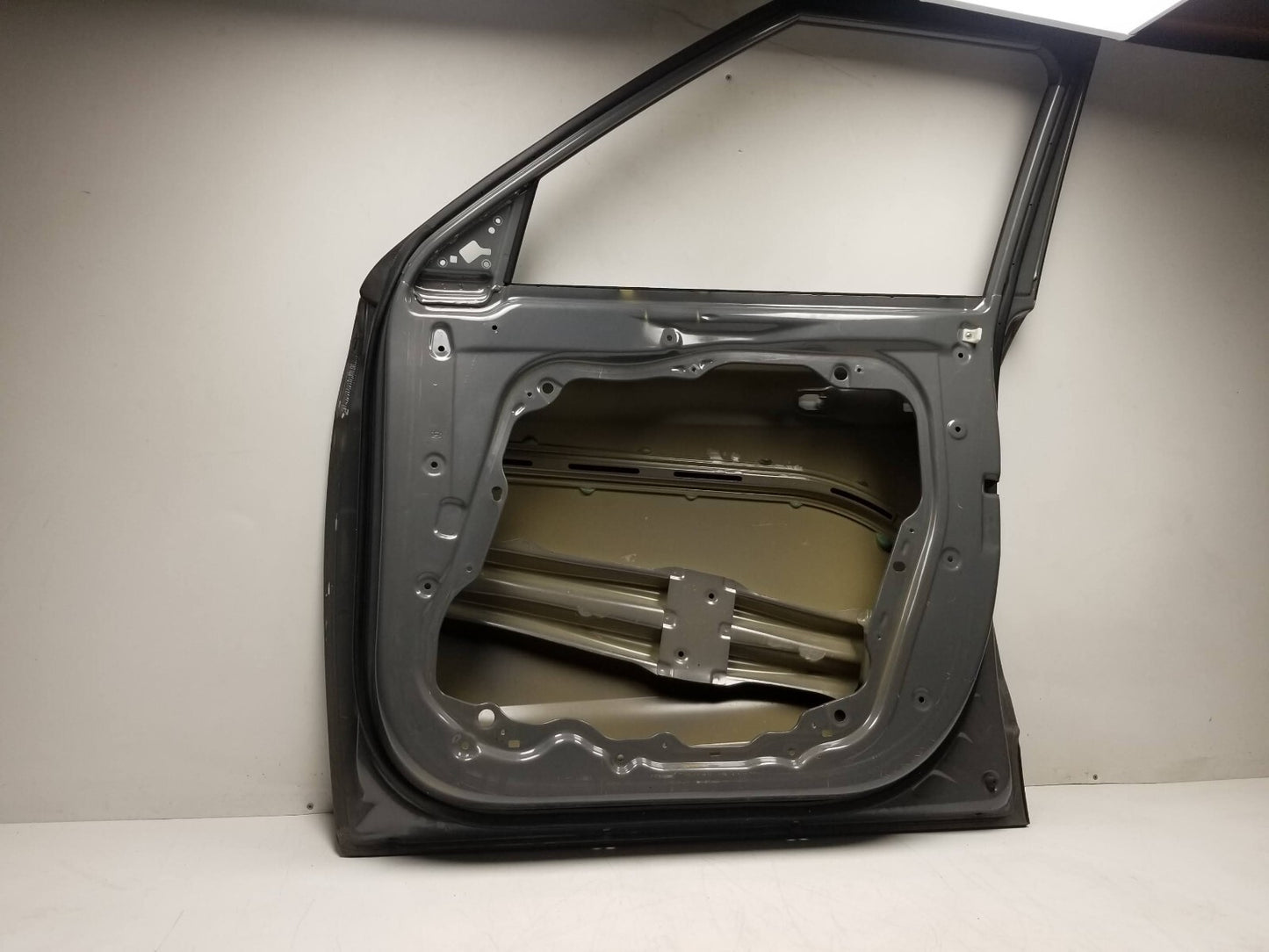 20 21 22 Hyundai Venue Front Passenger Door Shell Panel Frame Right Side ✅