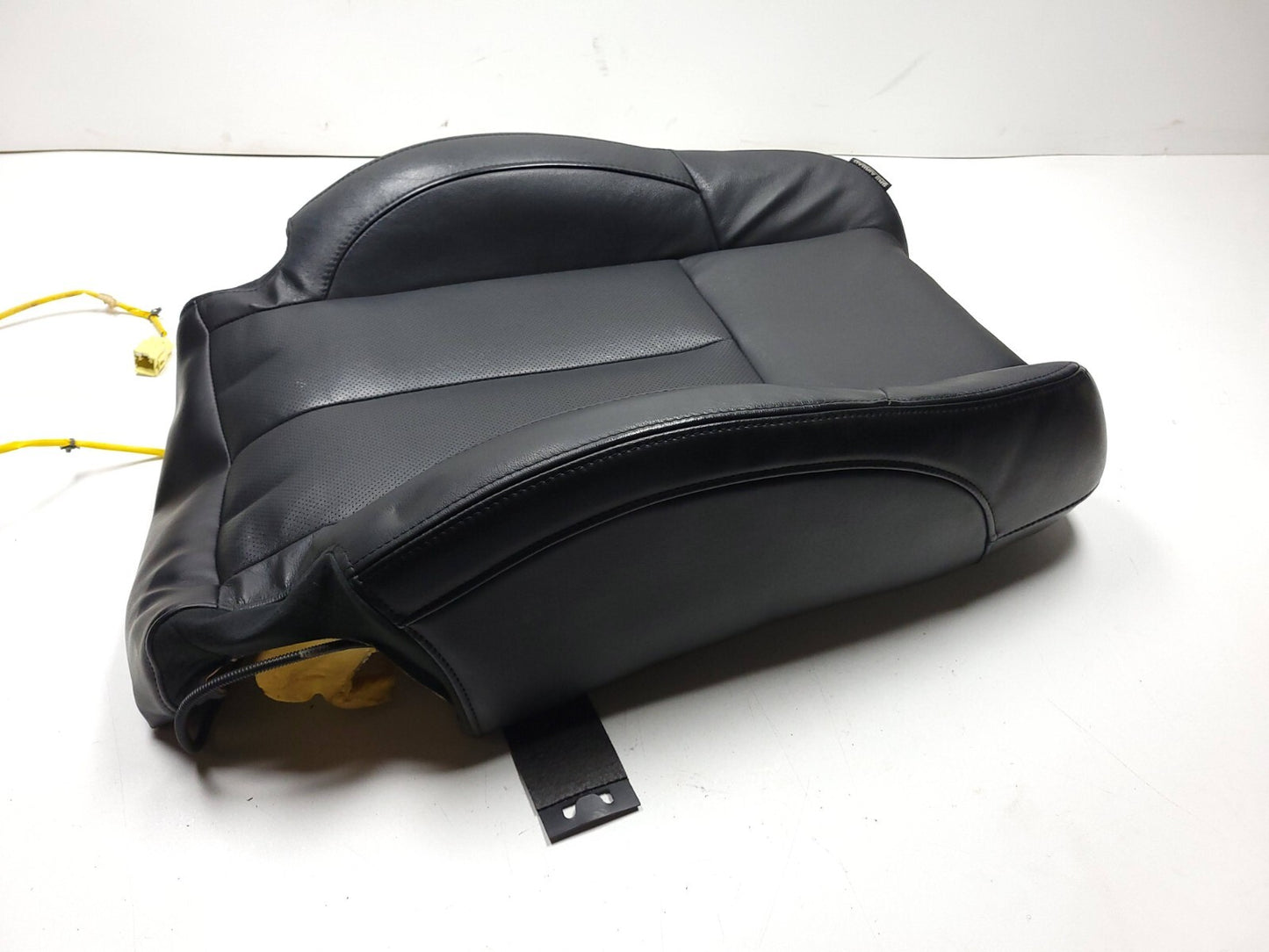 2004 - 2008 Nissan Maxima Front Seat Back Cushion Upper Passenger Right OEM