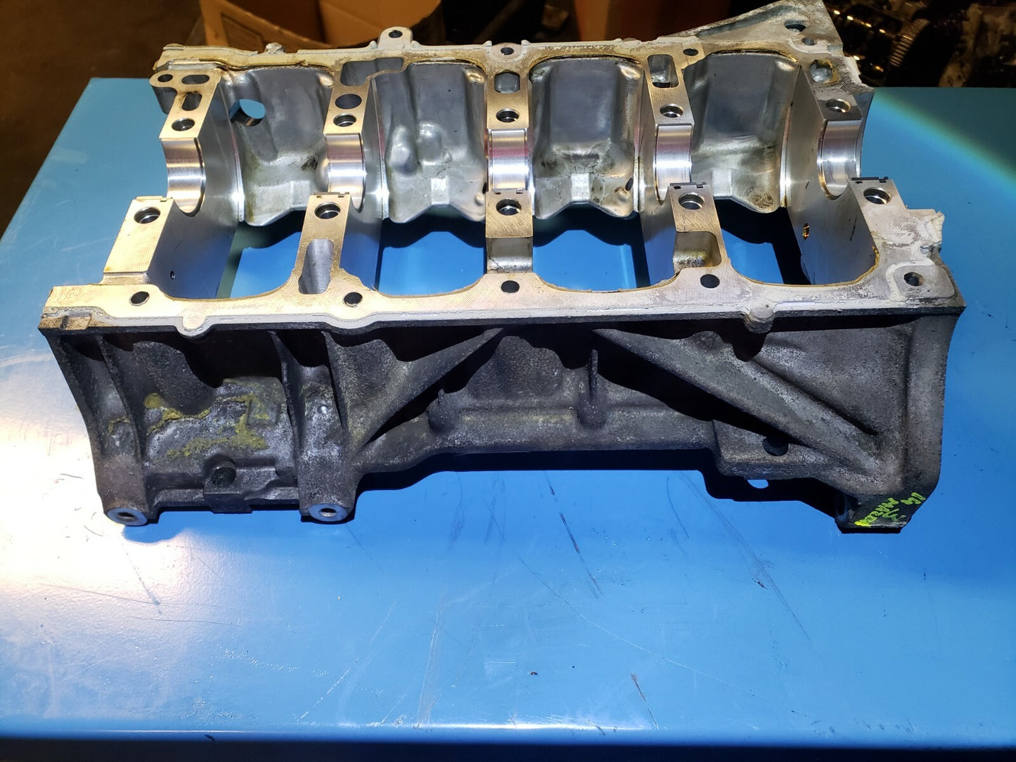 2014 Mazda 3 2.0l Engine Crankshaft Lower Block Housing OEM