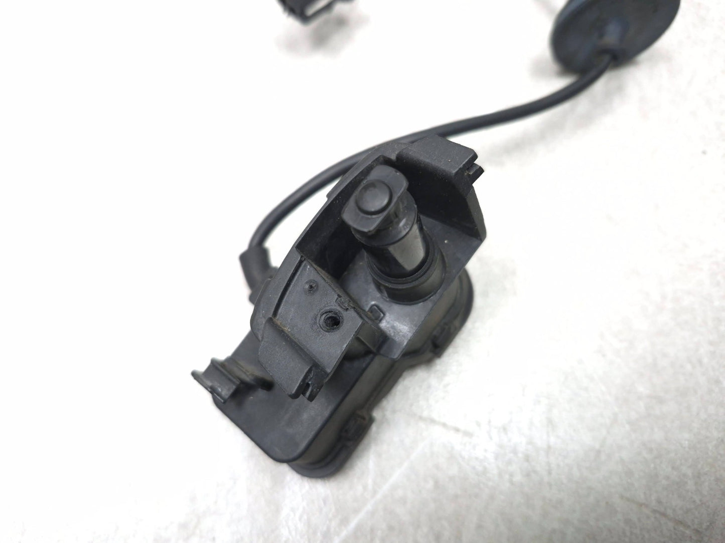 2015 Volkswagen Golf Fuel Tank Door Lock Actuator OEM