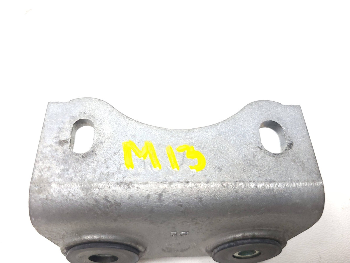 2014 - 2017 Yamaha Fz09 Fuel Tank Mount Stay Bracket OEM